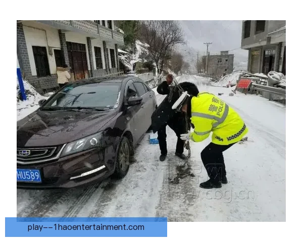 长春亚泰主场遭遇极端降雪紧急启动全场除雪预案保障赛事顺利进行