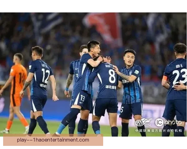 武汉三镇投资人撤资球队面临艰难保级压力未来不确定性增大